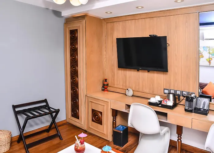 Deluxe Suite